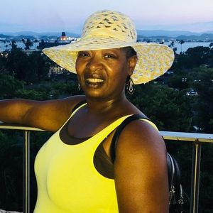 Meet your Posher, Pamela